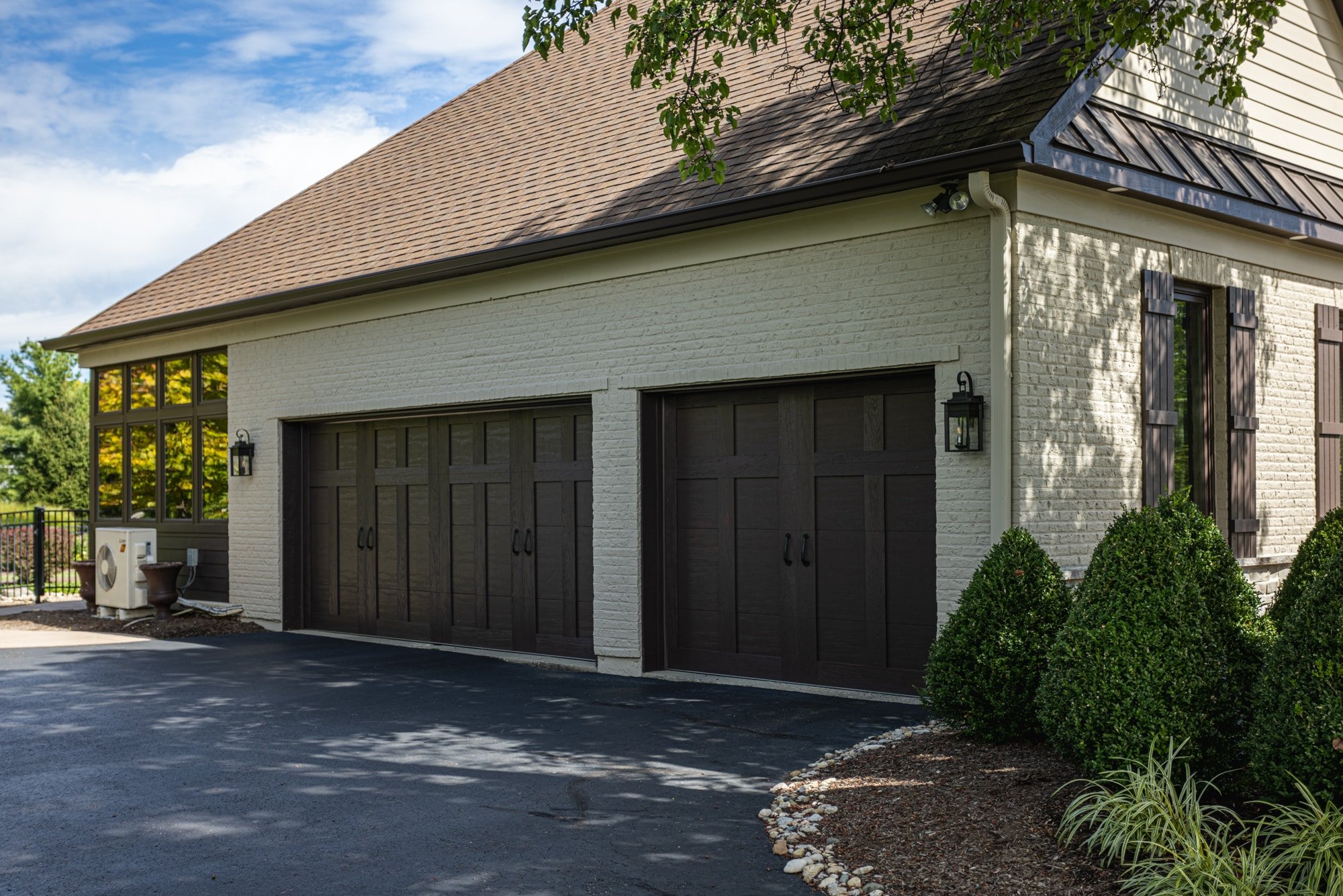 Amberley Village Facade 