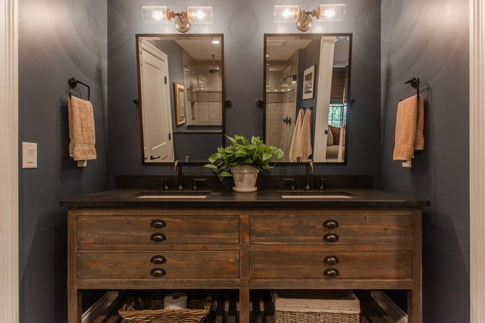 Double bathroom vanity with under mount sinks and pull-out drawers