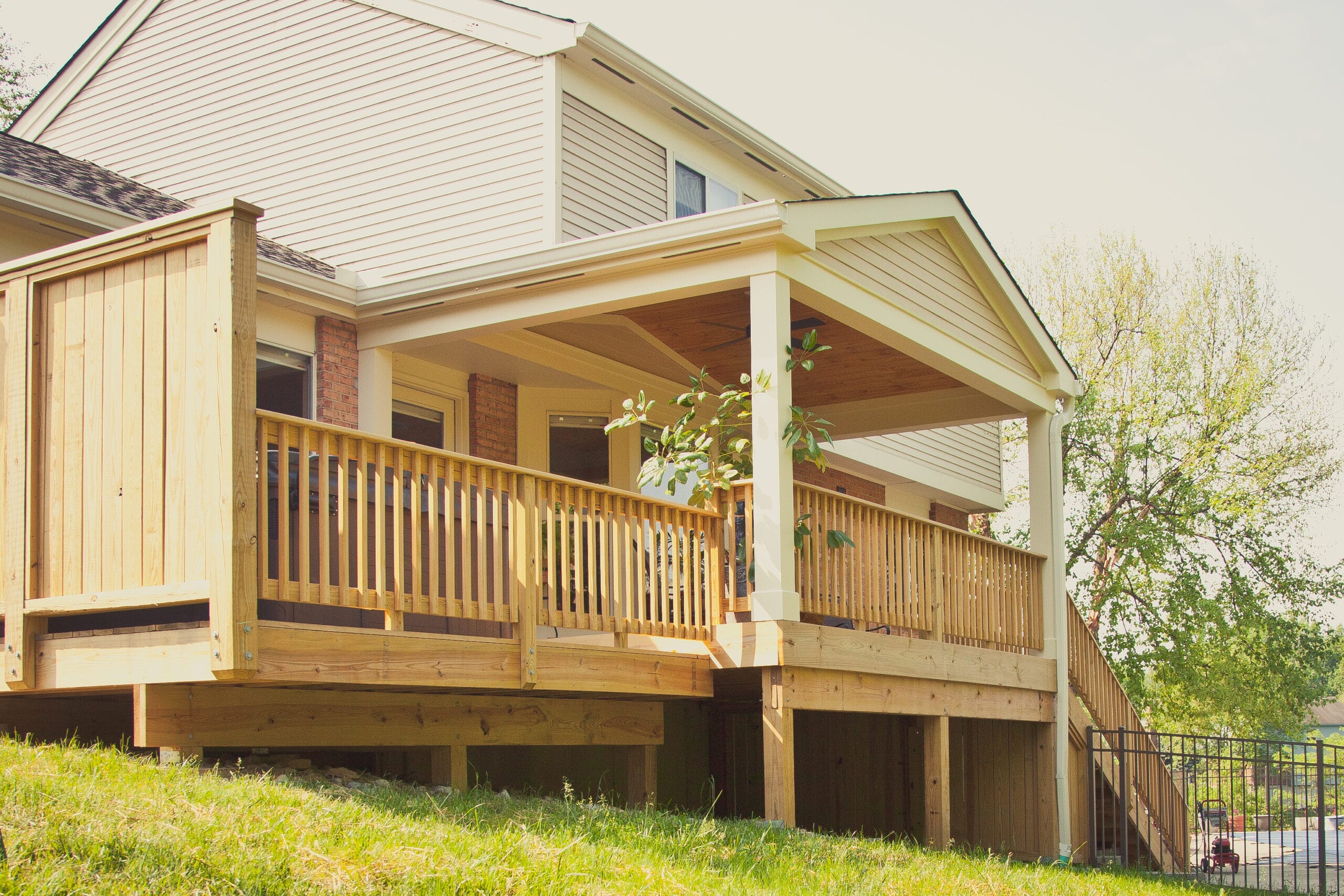 Captivating Northern Kentucky Covered Porch