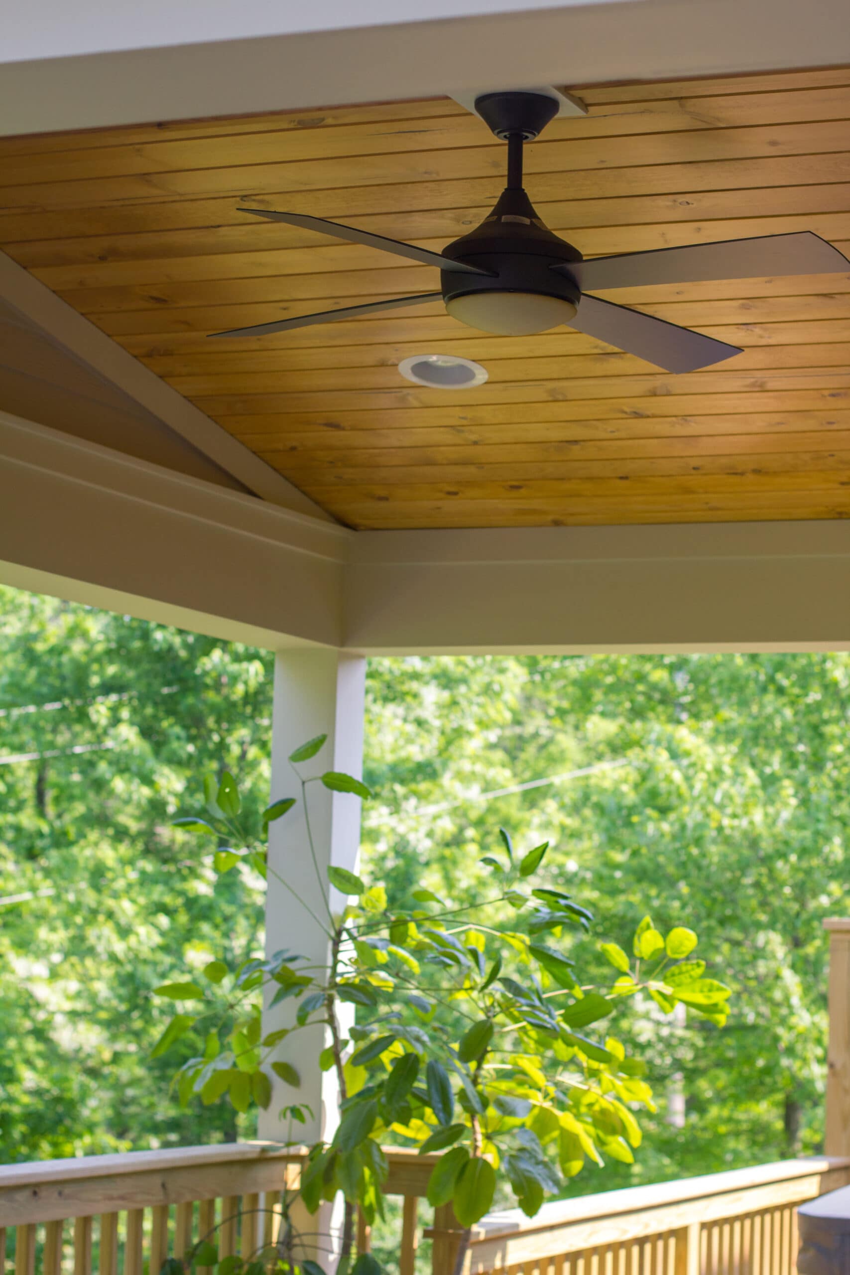 Captivating Northern Kentucky Covered Porch