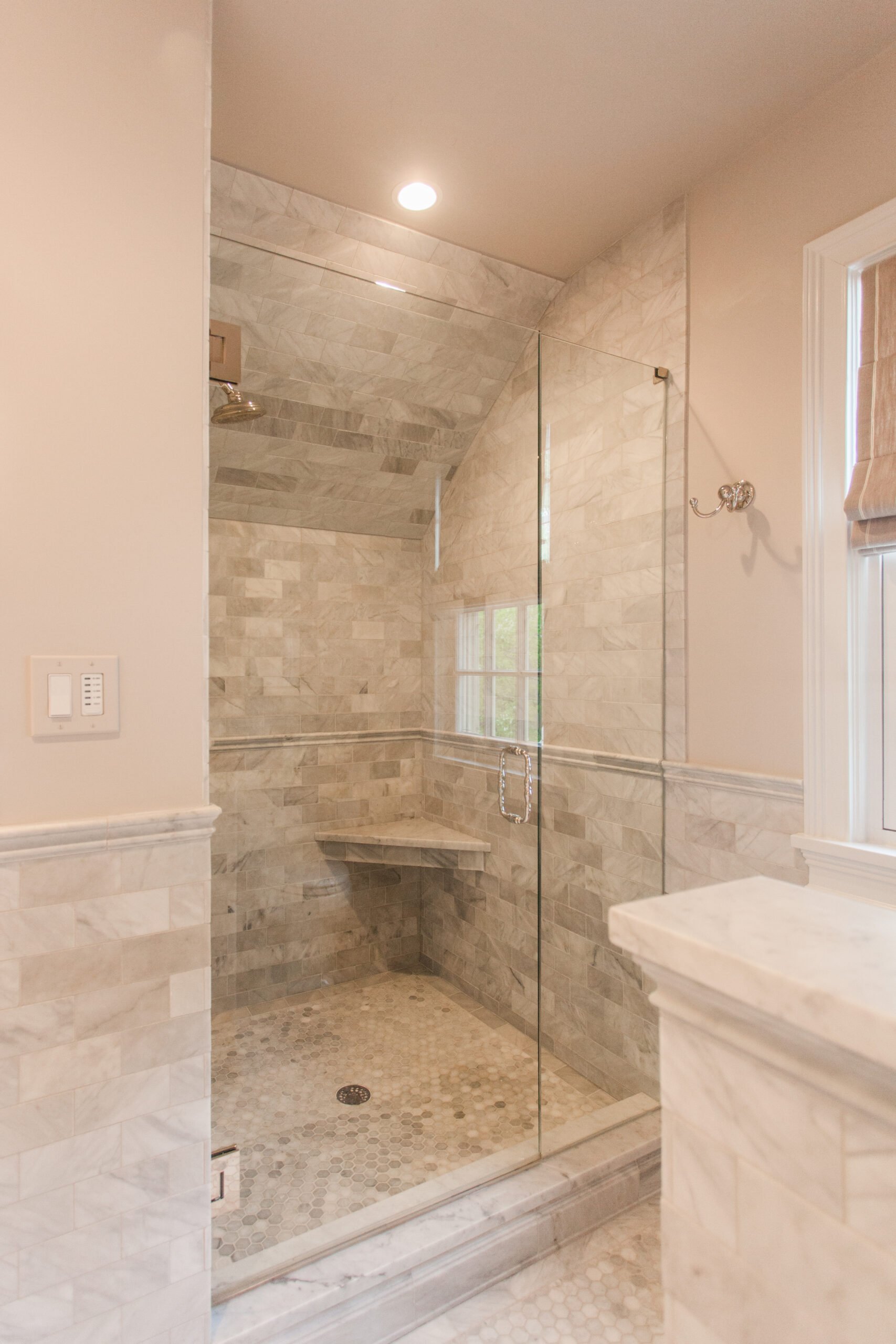 Hyde Park Bright & Beautiful Bathroom
