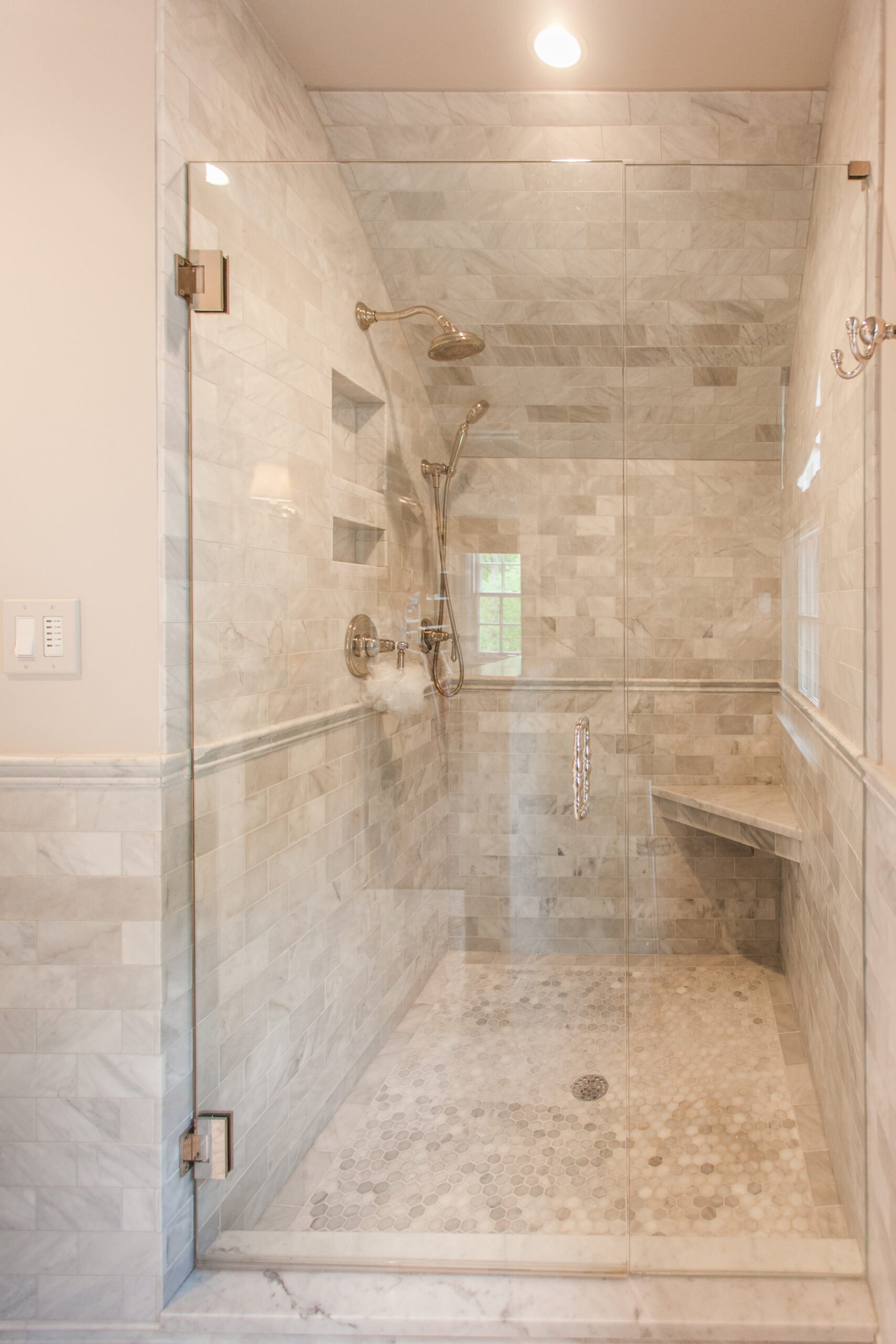 Hyde Park Bright & Beautiful Bathroom