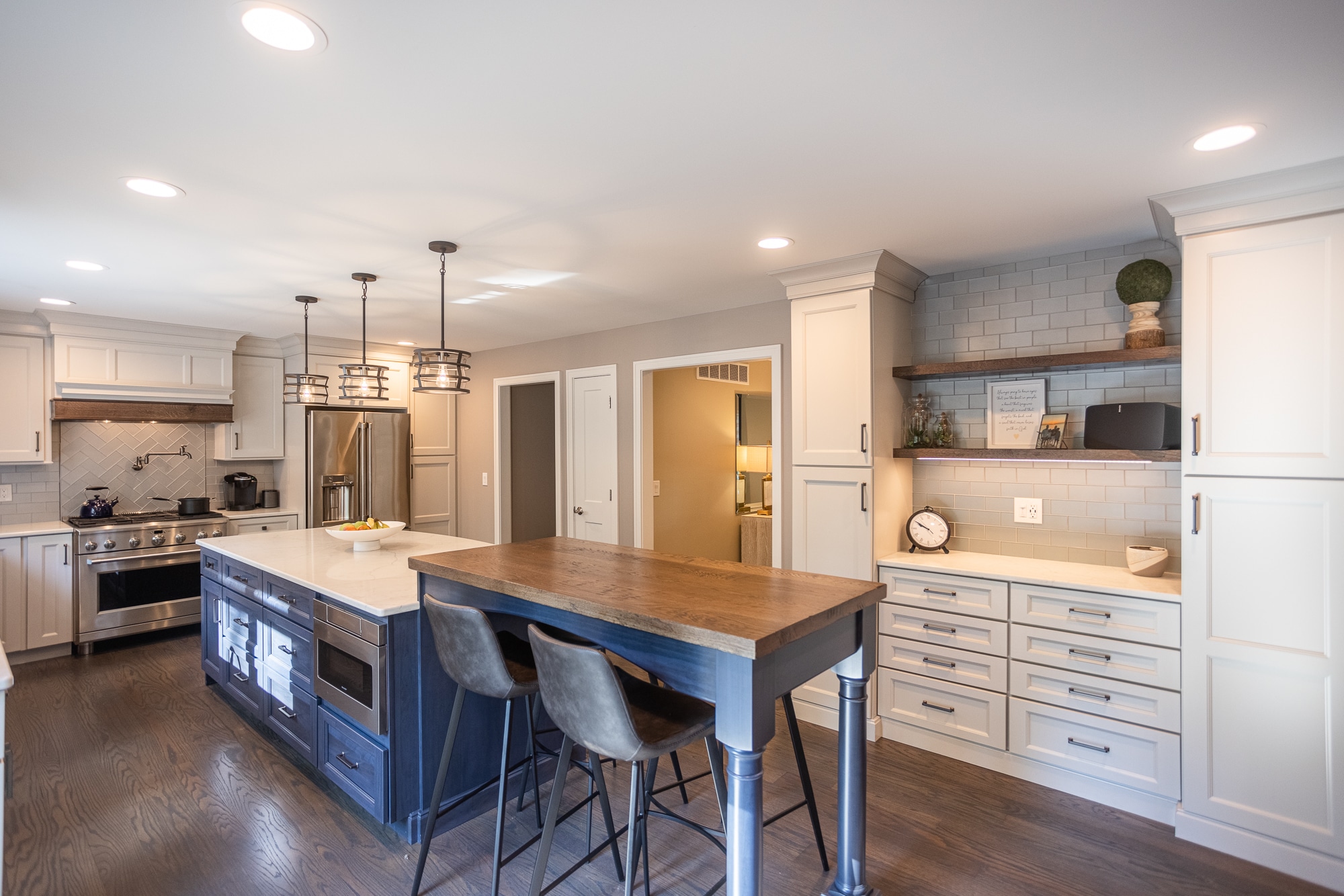 Montgomery Kitchen Built For Entertaining