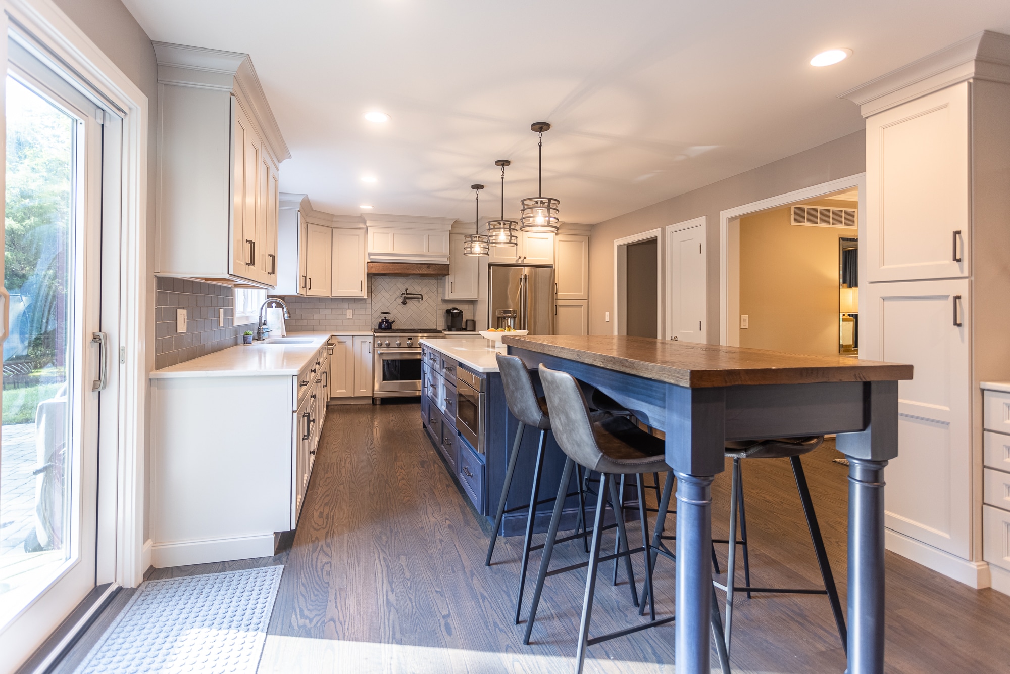 Montgomery Kitchen Built For Entertaining