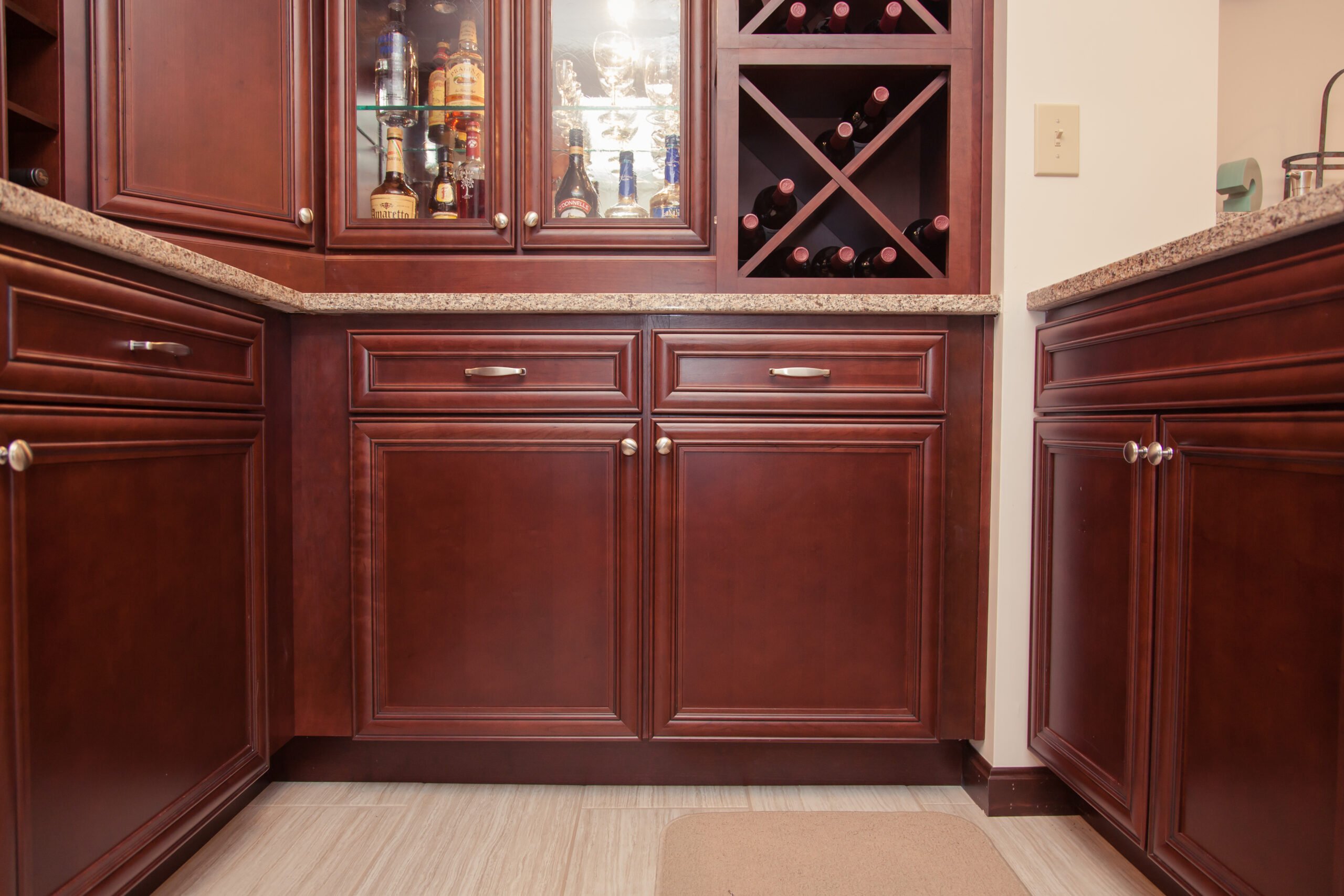 Pool & Fun In A White Oak Walkout
