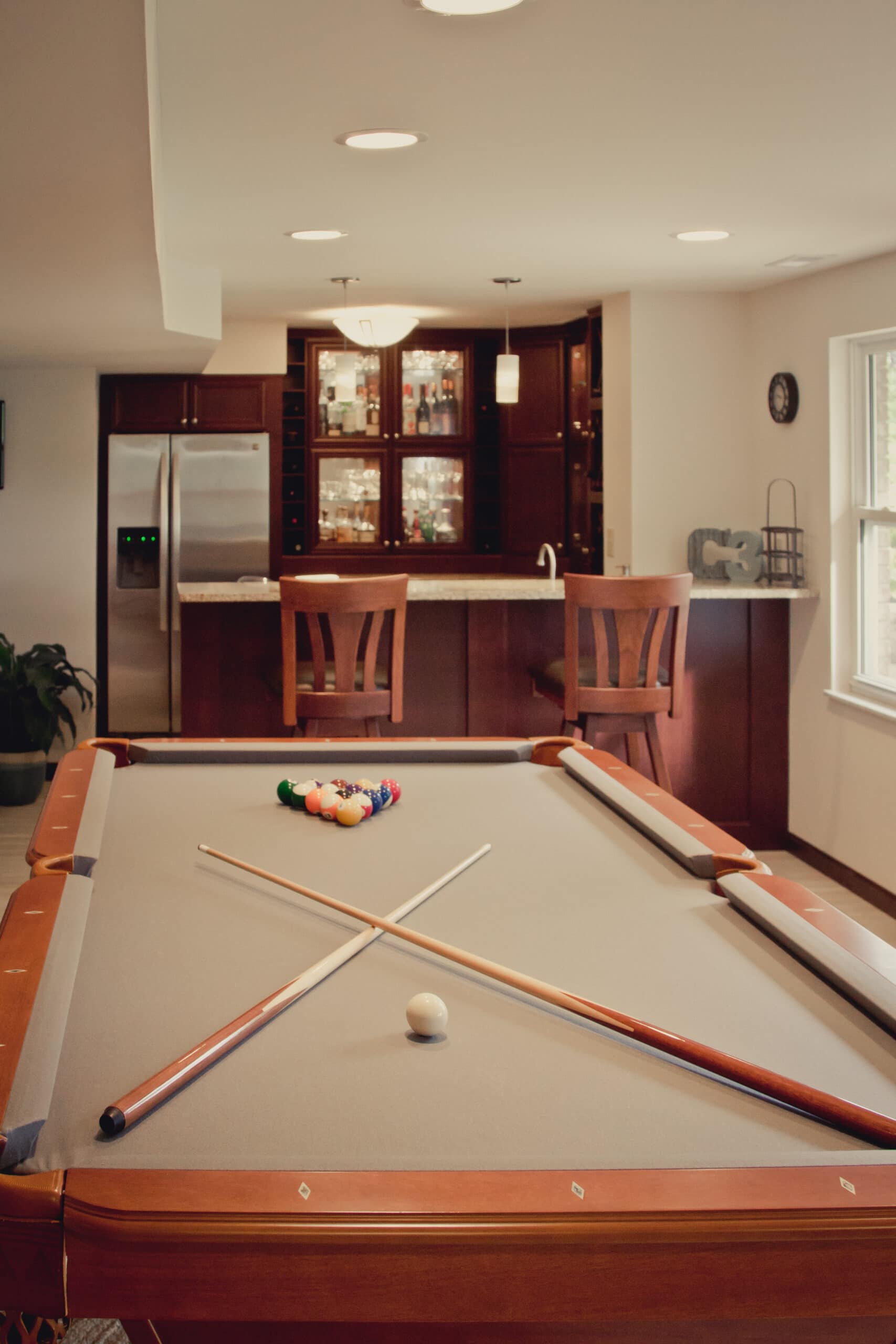 Pool & Fun In A White Oak Walkout