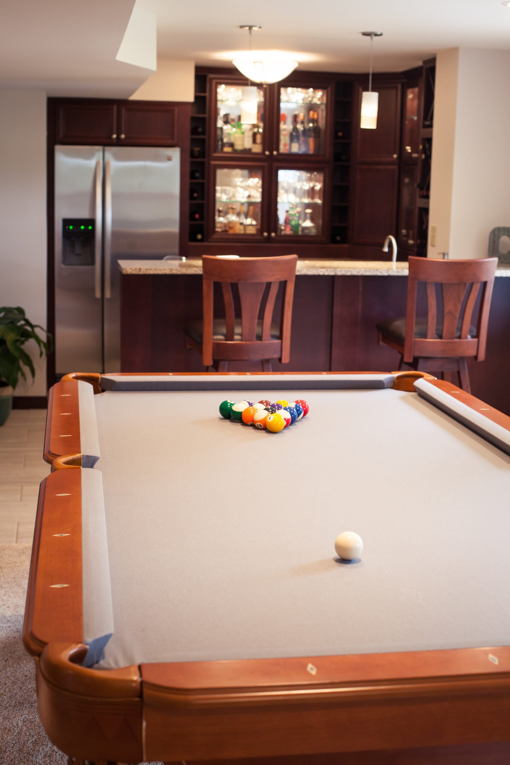 Pool & Fun In A White Oak Walkout