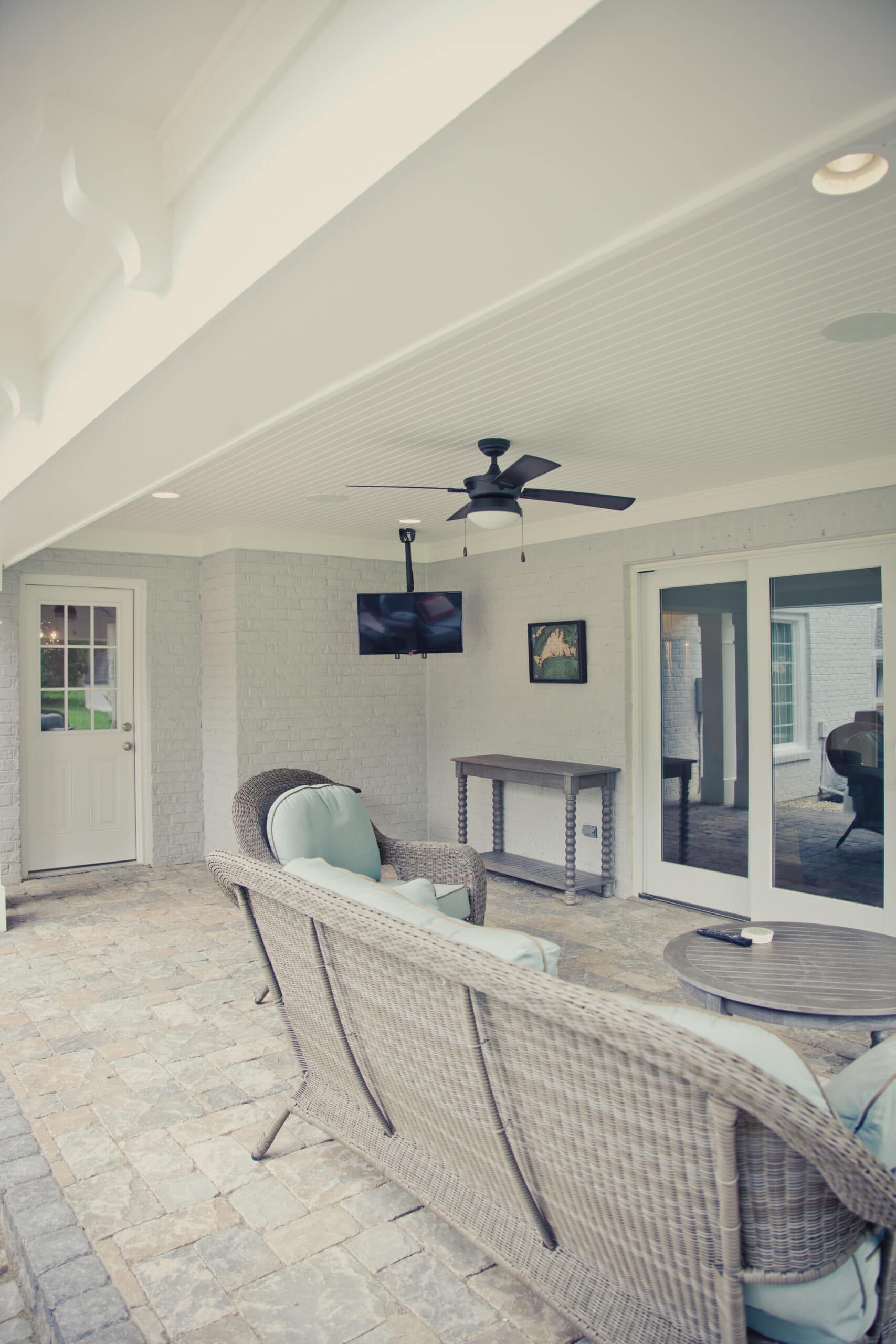 Simple & Elegant Montgomery Covered Patio