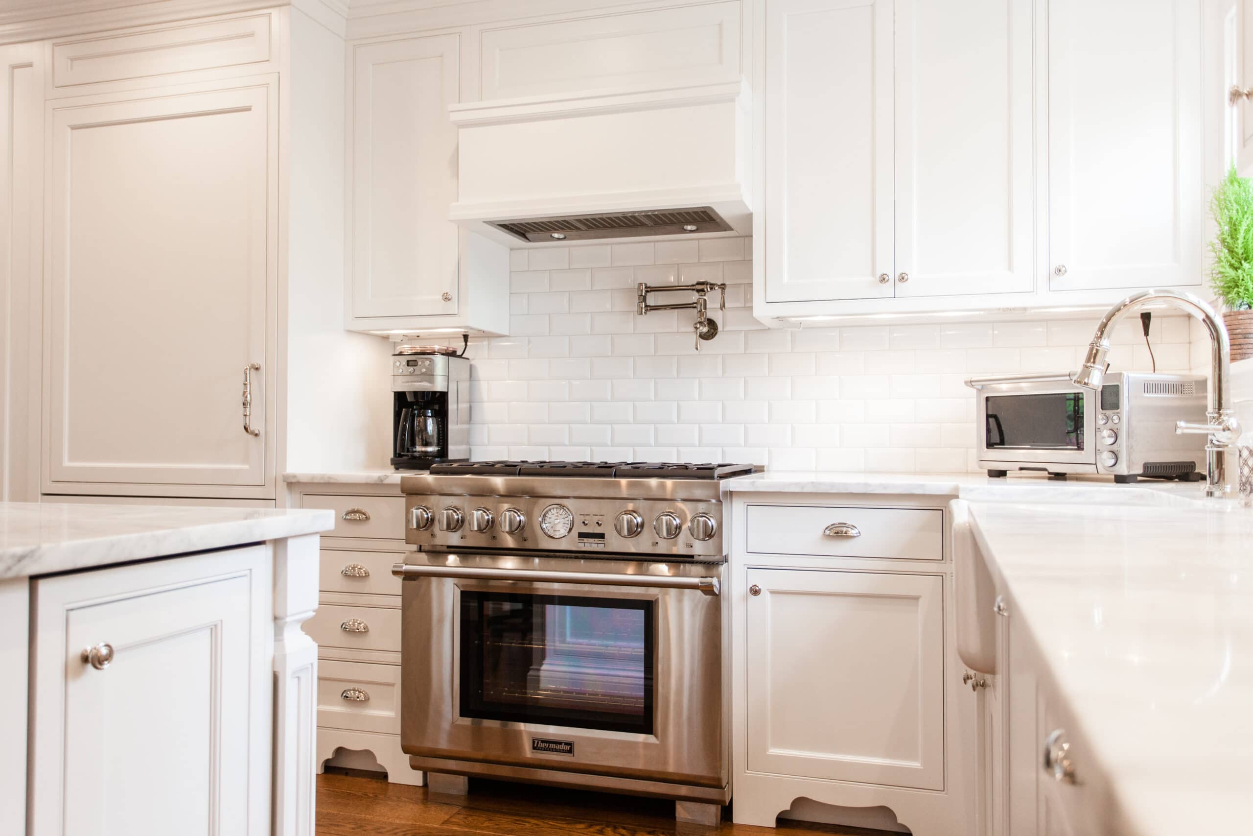 Sleek Hyde Park Kitchen
