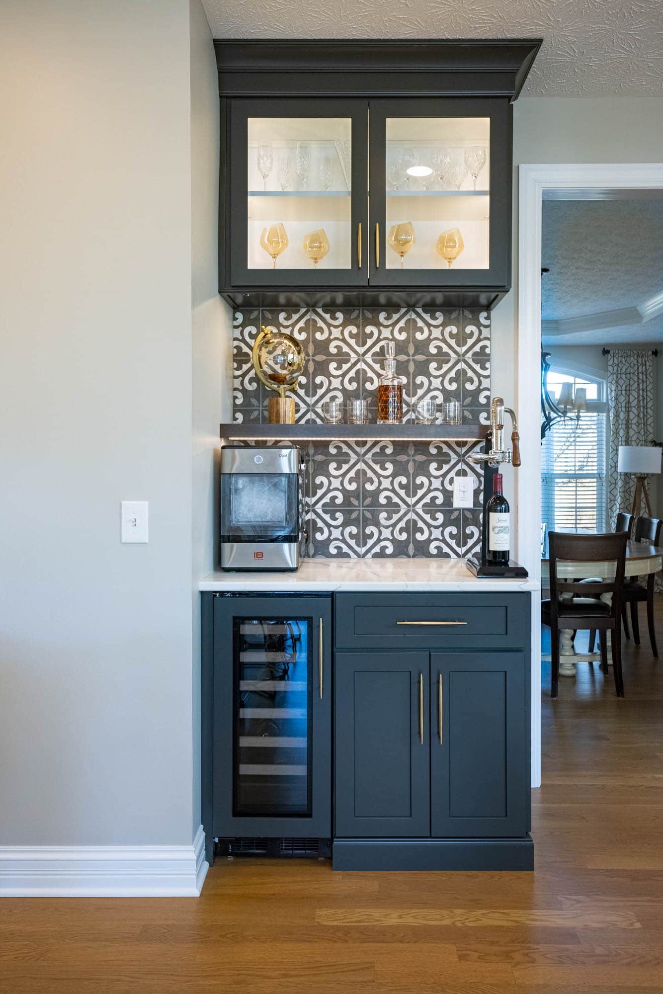 Stunning, Bright & Practical Liberty Township Kitchen